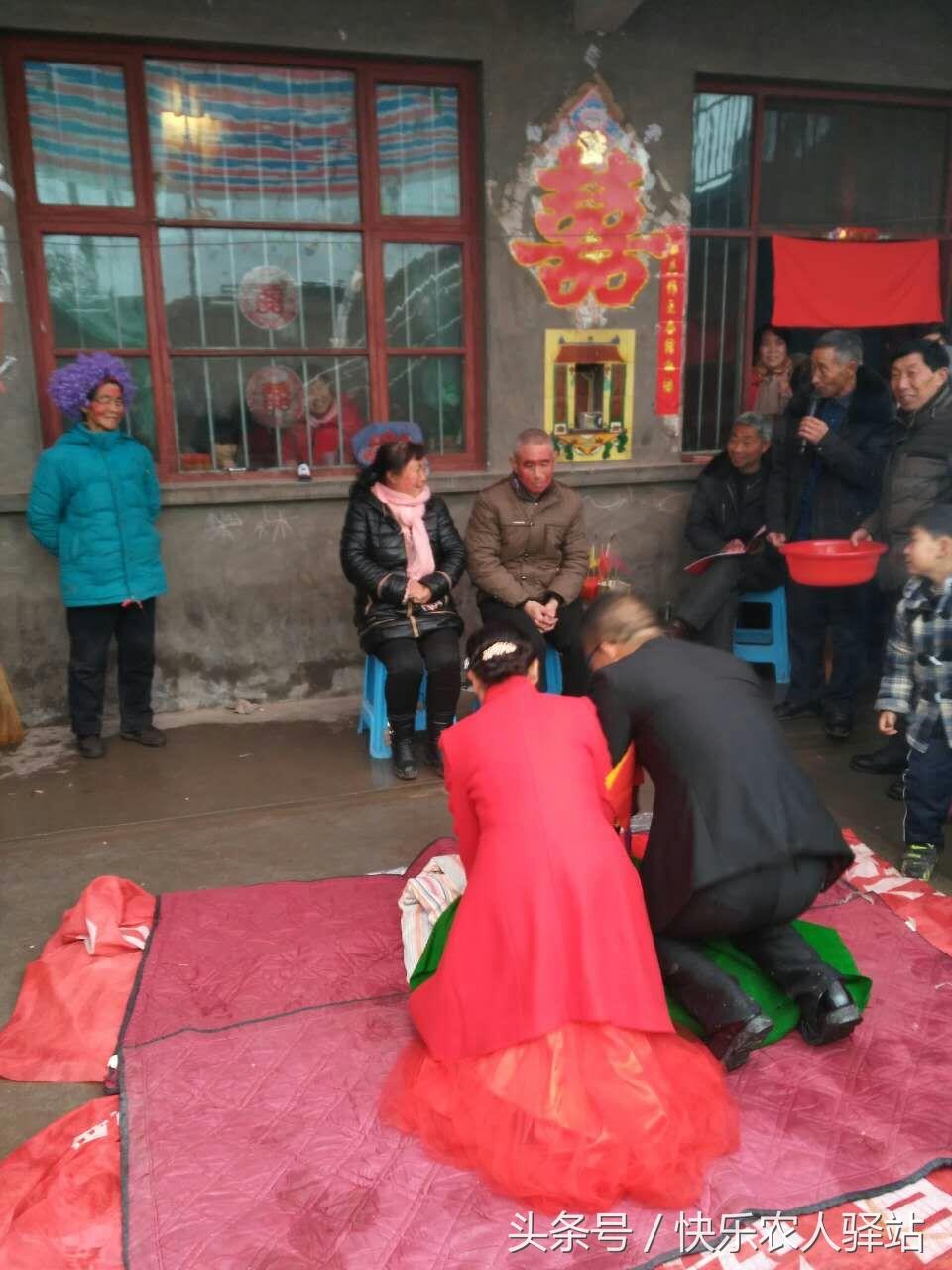 结婚风俗百科,你们当地都有啥习俗