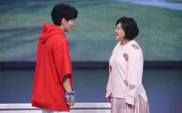 结婚问新郎有哪些问题(问新郎和新娘相爱的过程句子)