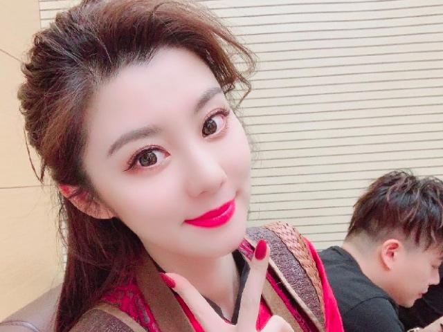 结婚礼仪对象爱情(售楼处很多漂亮女生)