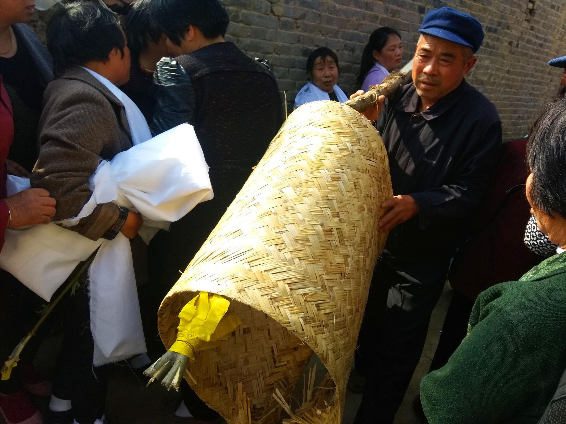 南方结婚风俗(侄女结婚后第一年串亲习俗)