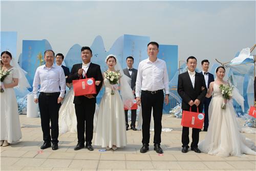 结婚证词证婚致辞(婚姻介绍人证婚人主婚人的主要区别)