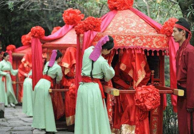 婚姻的意思(和和美美可以形容夫妻吗)