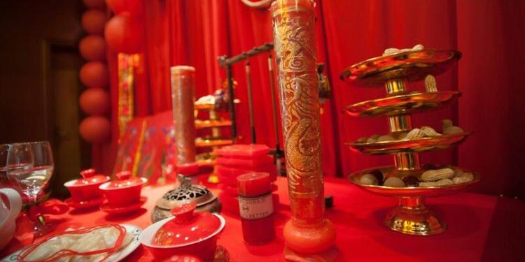 结婚风俗有哪些,直击地方婚礼现场各种风俗大揭秘