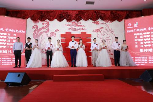 证婚词结婚证,证婚人念结婚证用两个都念吗