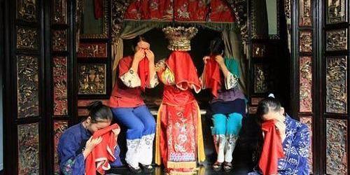 彝族结婚风俗(彝族结婚是怎样的)