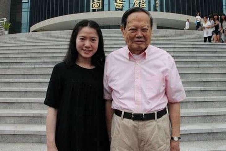 结婚是个啥(恋爱和结婚生活里面有什么变化)