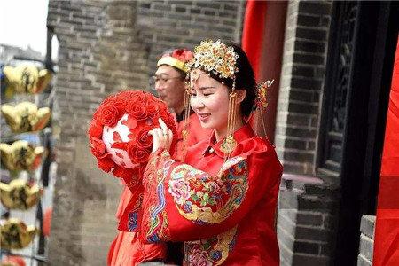 中式婚礼基本流程(结婚如何接新娘)
