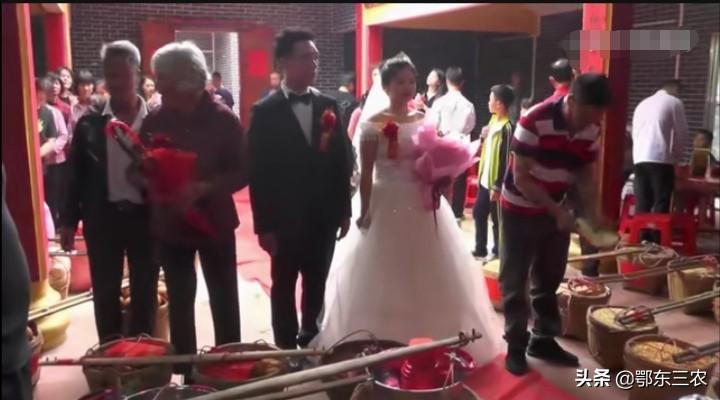 结婚地方的风俗(陕西各大城市结婚都有哪些习俗)